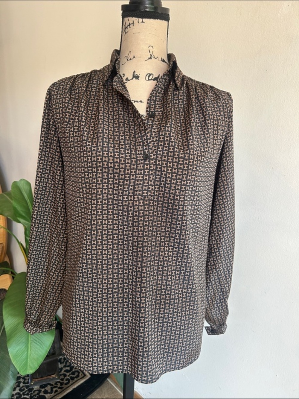 Vintage Halston lll H Logo Blouse Size 6